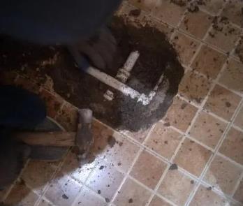 合川卫生间漏水维修公司为您分享下卫生间渗水如何处理及注意事项